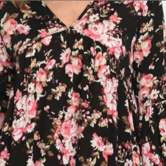 Chris & Carol Bohemian Floral Bell Sleeve Handkerchief Hem Top NWT Small - Picture 6 of 8